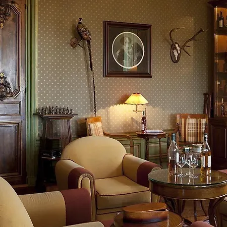 Hotel L'yeuse - Les Collectionneurs Châteaubernard