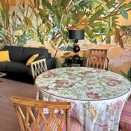 L'yeuse - Les Collectionneurs Hotel 4*